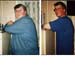 мужчина в синей рубашке до и после похудения